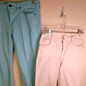 Two Pair of Slim Leg Jeans White/ Light Teal Size 6p